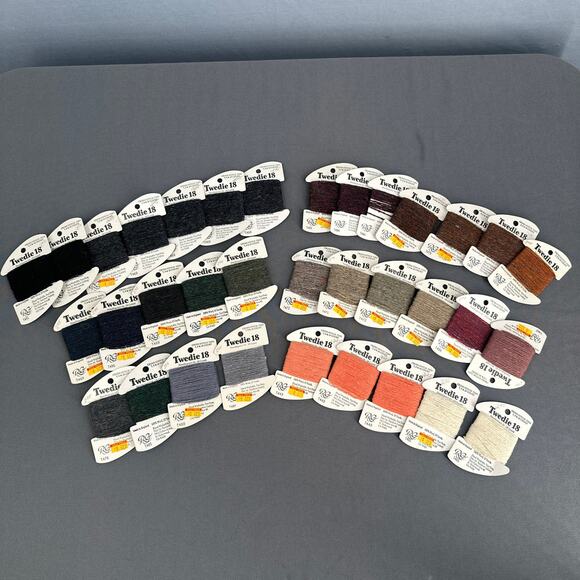 VTG Rainbow Gallery Tweedie 18 Wool Yarn Lot 34 Skeins England Needlepoint Craft - Picture 1 of 16